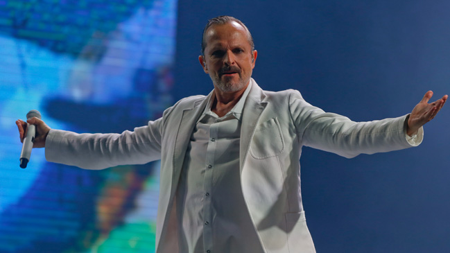 Miguel Bosé: El mundo corre serio peligro si gana Trump, porque es un demente