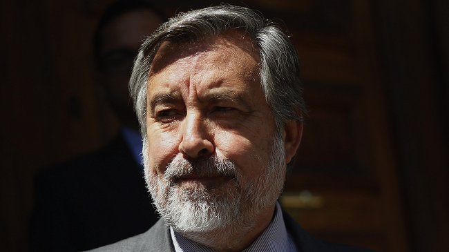 Guillier tras dichos de Fernández: 