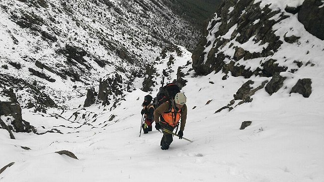Búsqueda de jóvenes extraviados en el Cerro Provincia sigue sin resultados