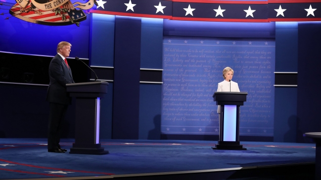 Clinton acusó a Trump de ser una 