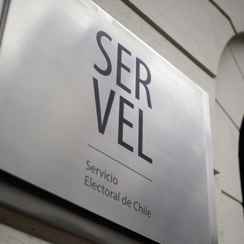 Error en padrón: Diputados evalúan acusación para destituir a directivos del Servel