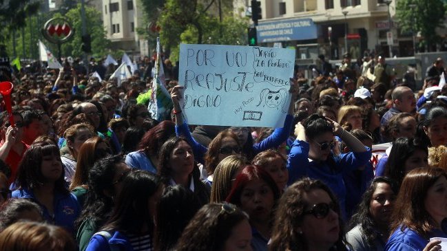 Funcionarios Públicos exigieron un 