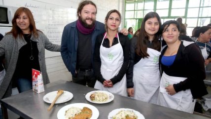   Nano Stern recibió reconocimiento por parte del Hogar de Cristo 