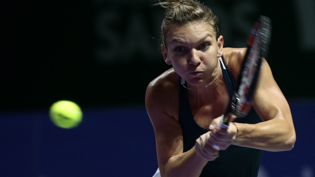 Simona Halep aprovechó errores de Madison Keys y abrió con victoria el Masters