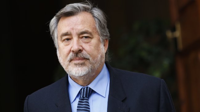 Alejandro Guillier: Nadie me ha pedido formalmente ser candidato