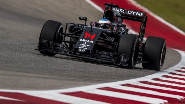 Fernando Alonso quedó sin sanción tras roce con Felipe Massa