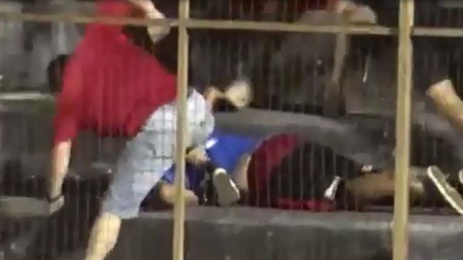 Brutal pelea de barrabravas dejó a dos hermanos inconscientes en Argentina