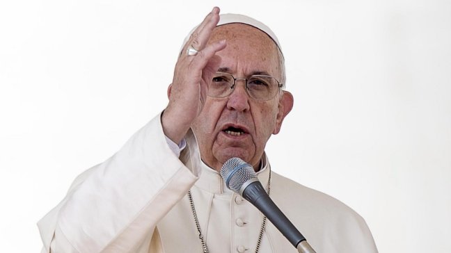 La Iglesia católica prohibió esparcir cenizas de los difuntos o tenerlas en casa