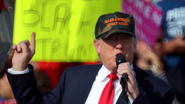 Trump advirtió que política de Clinton puede llevar a la Tercera Guerra Mundial