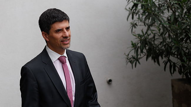 Ministro Díaz confirmó ajuste de gabinete 