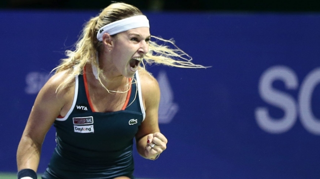 Cibulkova venció a Halep y permitió clasificación de Kerber