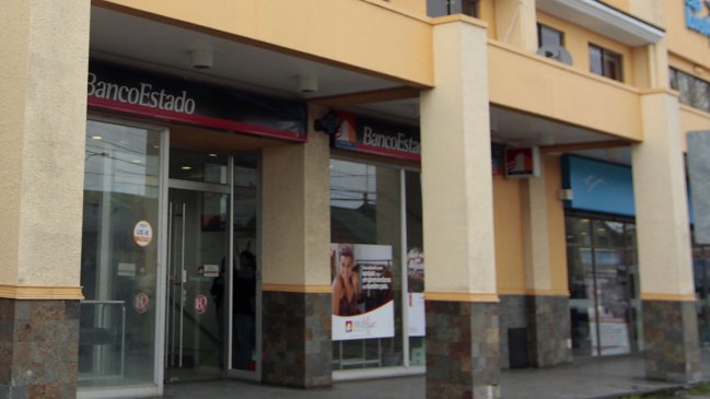 Sucursal de BancoEstado en Concepción cerró por emergencia sanitaria