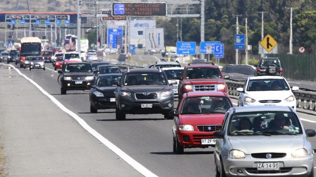 Alta congestión y ocho fallecidos marcan primer día de este fin de semana largo