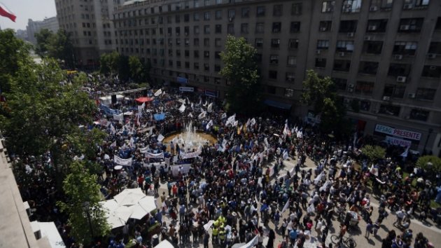 Sector Público: El ministro Valdés no comprende la situación en que estamos