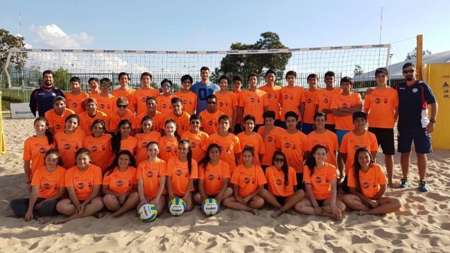 Marco Grimalt acompañó a los nuevos talentos del volley playa