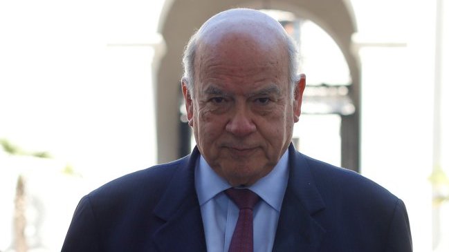 Continúan dudas en el PS en torno a candidatura de José Miguel Insulza