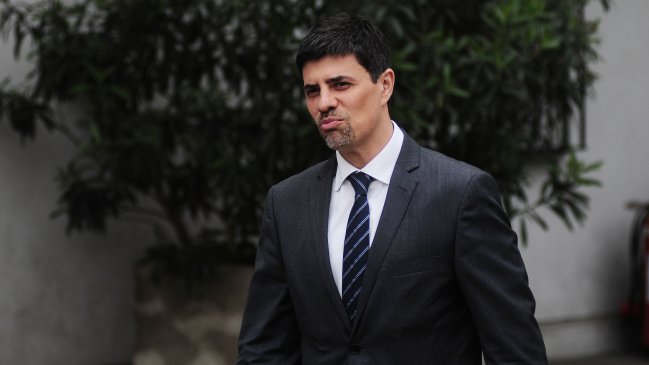 Ministro Díaz aclaró relación con empresa de Insunza y prometió colaboración con fiscales