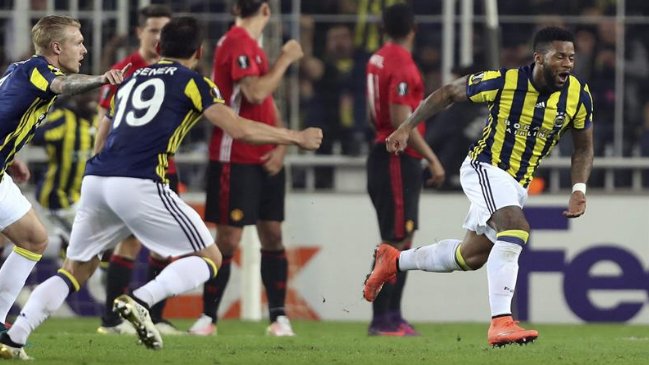 Fenerbahce se hizo fuerte en casa y derrotó a Manchester United por la Europa League