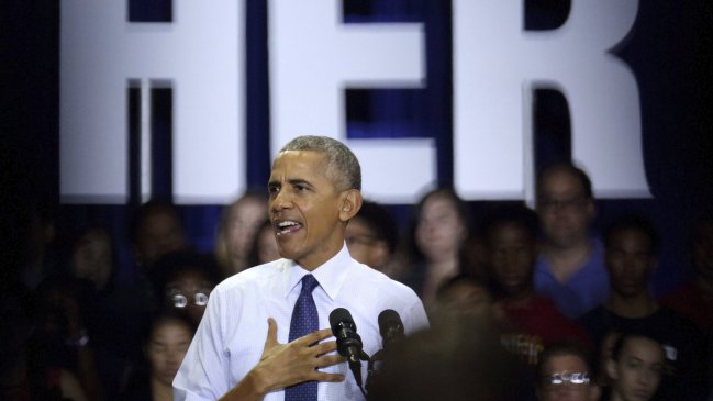 Trump criticó a Obama por dedicarse a hacer campaña para Clinton