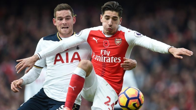 Representante de Héctor Bellerín confirmó que el jugador renovará con Arsenal