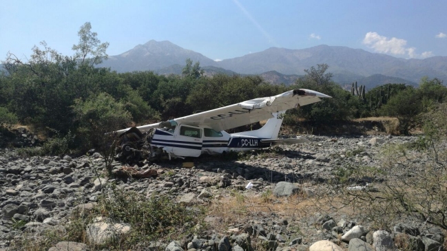 Avioneta se precipitó a tierra en cercanías del aeródromo de Pirque