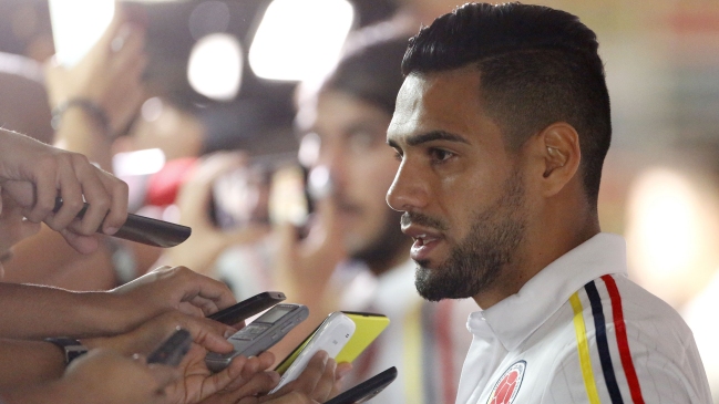 Radamel Falcao: Claudio Bravo es un gran arquero y lo respeto muchísimo