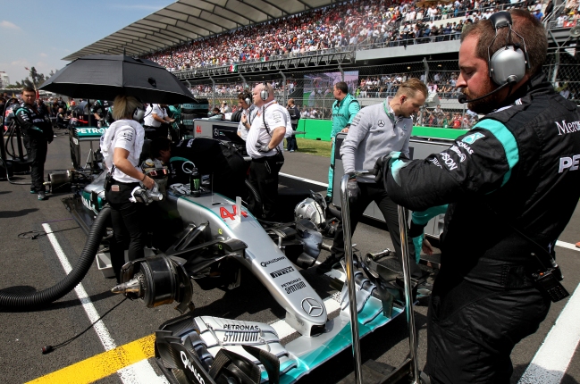 Policía española allanó oficinas de la Fórmula 1 en Valencia