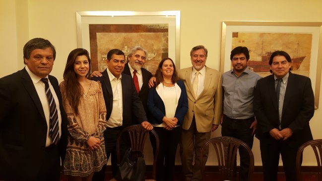 Diputados PS se reunieron con Guillier y Allende desdramatizó encuentro