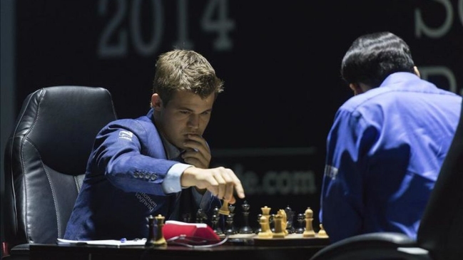  Ajedrez: Carlsen expone su corona ante Karjakin  