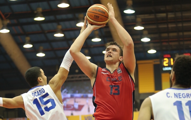 Chileno Felipe Haase se unió a equipo del baloncesto universitario de EE.UU.