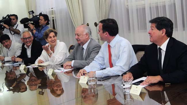 Reajuste: Frentes sindicales de la Nueva Mayoría defienden postura del PC