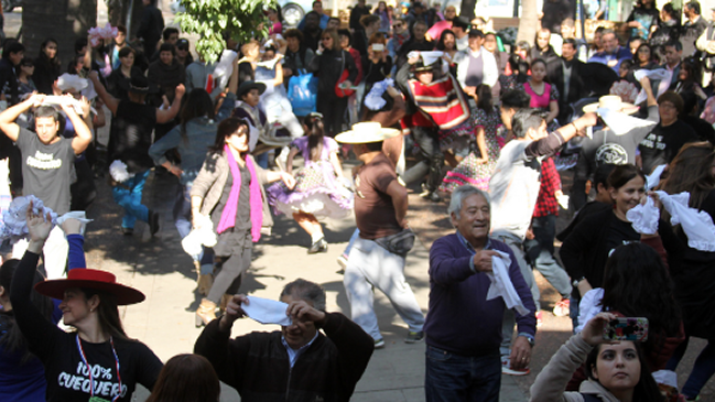 Plaza de Armas tendrá maratónica jornada de cuecas y folklore