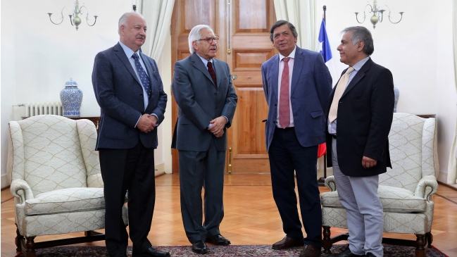 PC ratificó disposición de toda la Nueva Mayoría para superar impasse por veto al reajuste