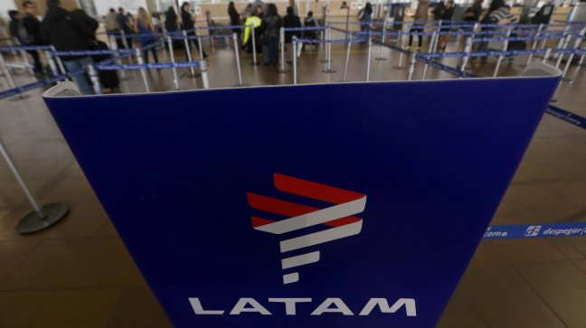 Arraigo nacional para pasajera que alertó sobre falso artefacto explosivo en vuelo