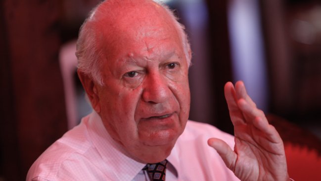 Ricardo Lagos: Los políticos deben pensar en ideas, no cómo subir en las encuestas