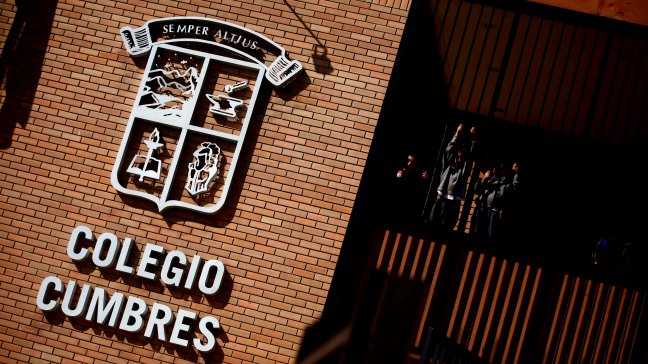 Colegio Cumbres eliminó la reja de separación entre hombres y mujeres
