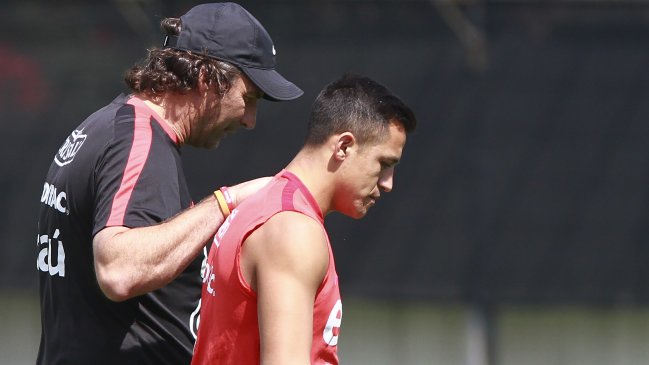 Alexis Sánchez, Arturo Vidal y Edson Puch trabajaron aparte en la selección chilena