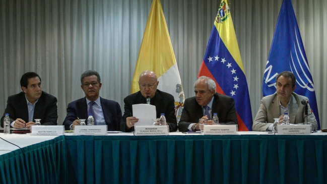 Gobierno y oposición venezolana acordaron declaración para convivir en paz