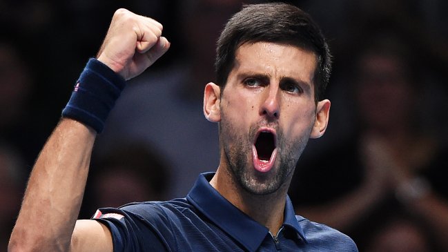 Novak Djokovic derrotó a un batallador Dominic Thiem en el Masters de Londres