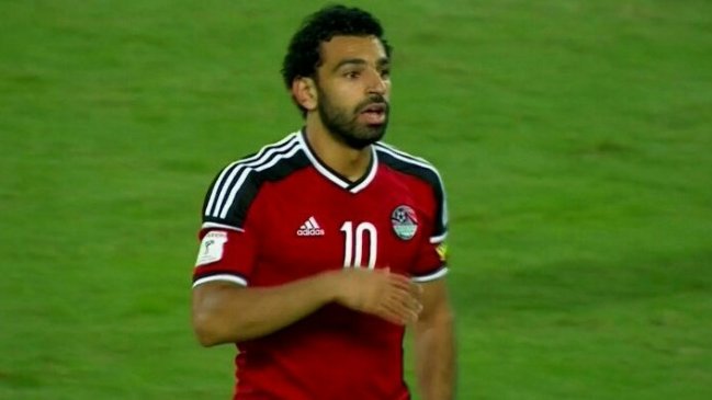 Egipto superó en un trabajado partido a Ghana y se convirtió en líder de su grupo