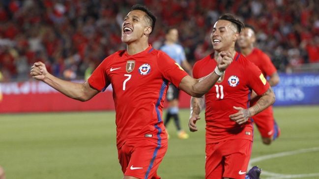 Alexis Sánchez superó a Zamorano y quedó a un gol de Salas en tabla de artilleros históricos