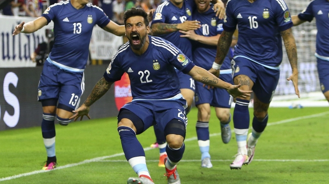 Polémica en Argentina: Acusan a Lavezzi de fumar marihuana en la concentración