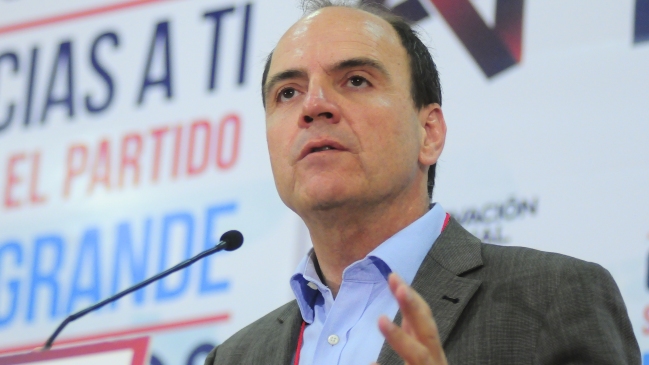 Monckeberg: Piñera ha salido a aclarar de inmediato los cuestionamientos