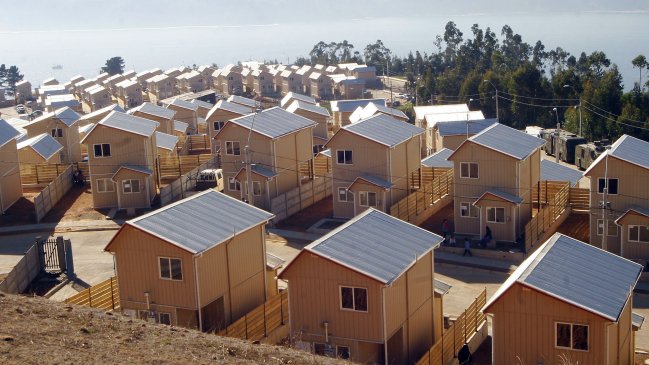 Casen: Disminuyeron las familias que no tienen viviendas
