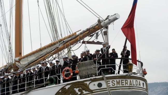 Armada repatrió a cuatro tripulantes del Buque Escuela Esmeralda por consumir marihuana