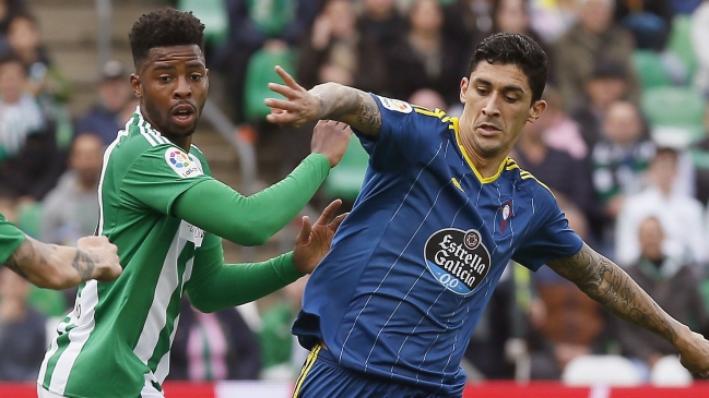 Real Betis y Celta animaron un entretenido empate en partido plagado de chilenos