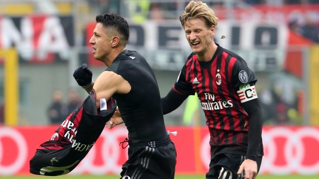 AC Milan venció con dificultades a Crotone y sigue tras los pasos de Juventus en Italia