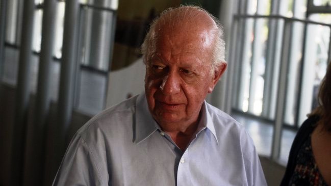 Partido Comunista advierte que con Ricardo Lagos 