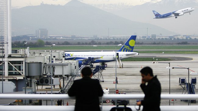 Más de 100 incidentes o emergencias aéreas se registraron en Chile el año pasado