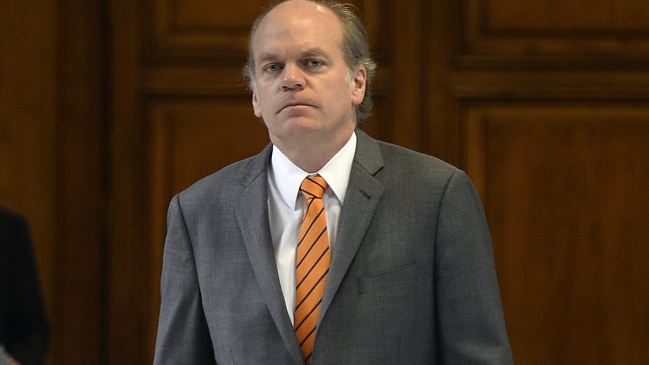 Posponen audiencia por sobreseimiento del senador Walker en indagatoria por cohecho